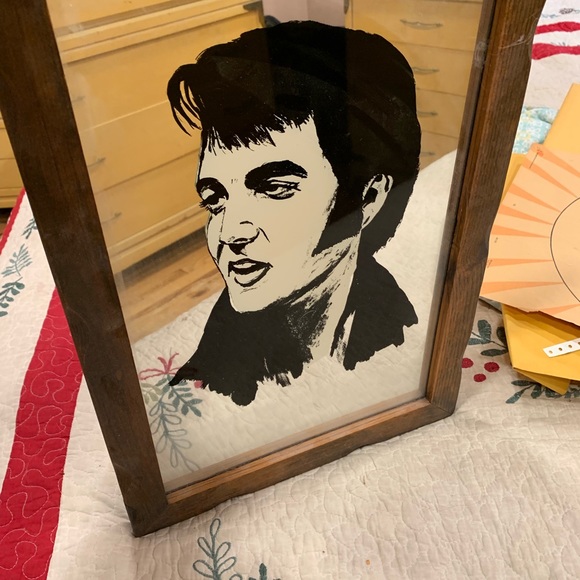 Elvis Mirror! - Picture 2 of 2